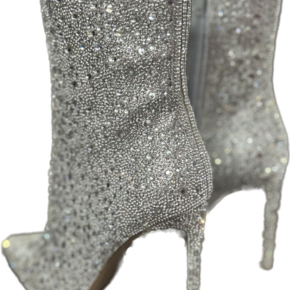 Women’s Rhinestone Shoes Size 7 NWT SOLD OUT - Picture 9 of 16